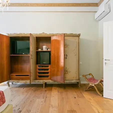 Guesthost - Nothotel Palermo Luxury Guest House-3